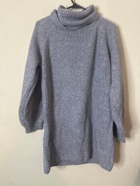 12th Tribe Women Sweater L Y